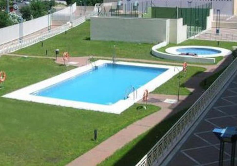 Fibes Con Piscina Y Parking Gratis Apartamento Sevilla Este ภายนอก รูปภาพ