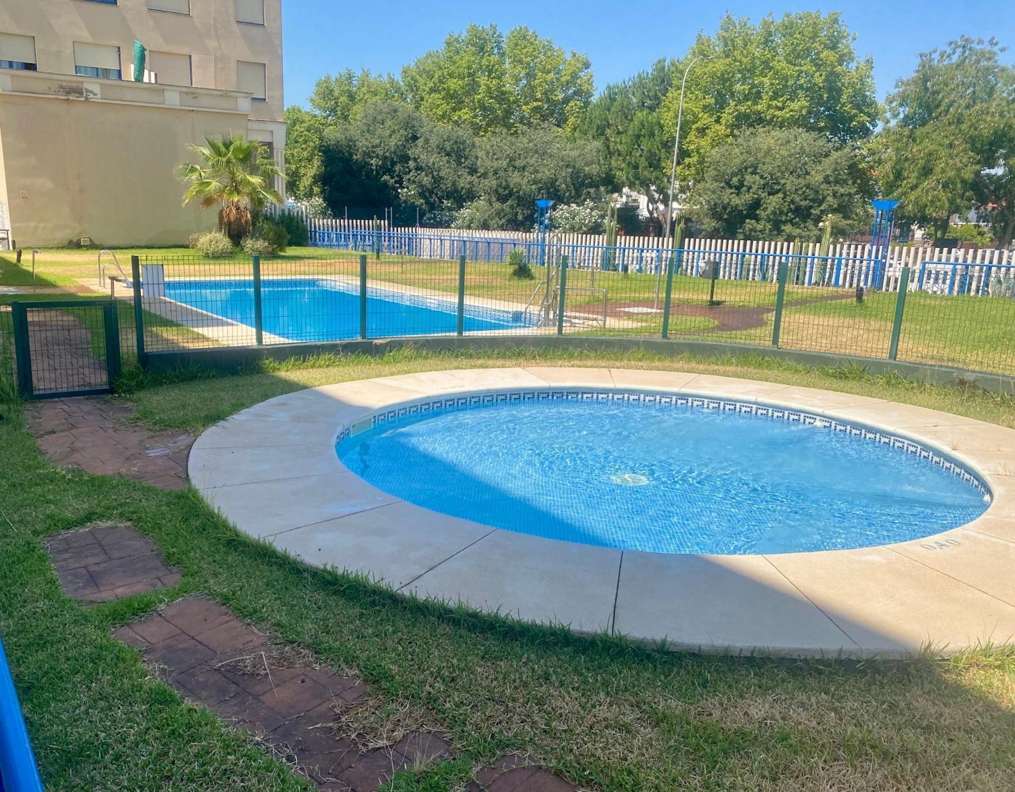 Fibes Con Piscina Y Parking Gratis Apartamento Sevilla Este ภายนอก รูปภาพ